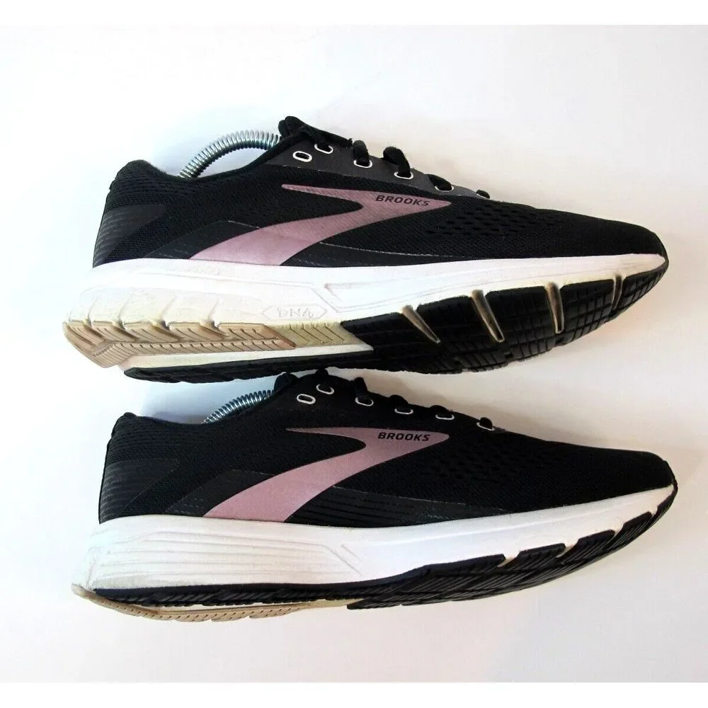 Brooks signal black